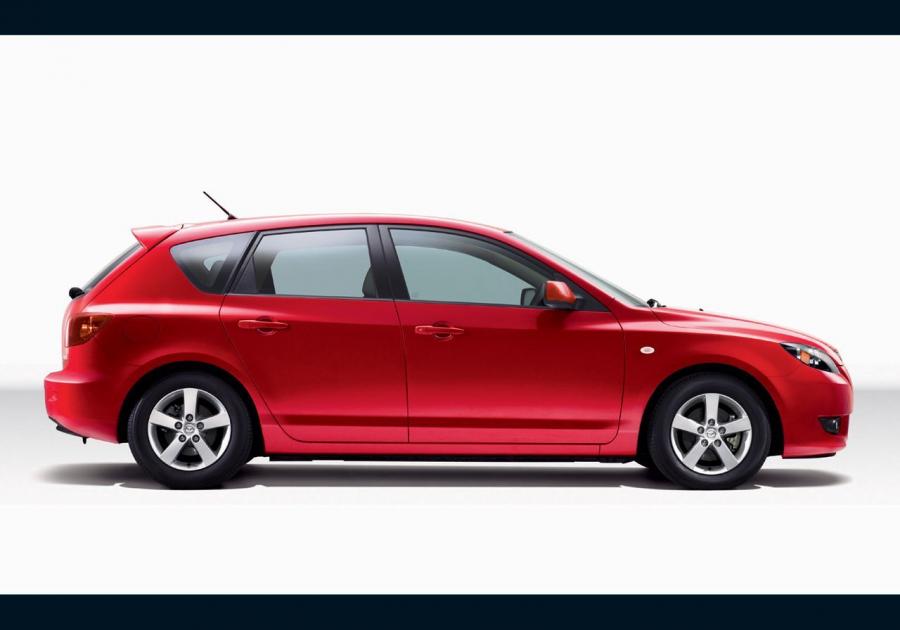 Mazda Axela 2003 года  (фото 2 из 12)